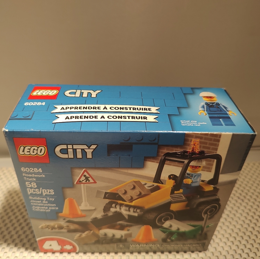 Lego City 60284 Roadwork Truck NWT Building Toy Set - Picture 2 of 3